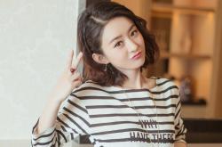 开云体育APP下载-双线叙事，鏖战中的团队韧性，与一位王者的绝对统治—羽球世界的AB面