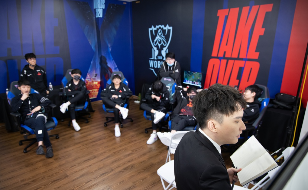 TES碾压Rogue，Deft送出助攻的简单介绍