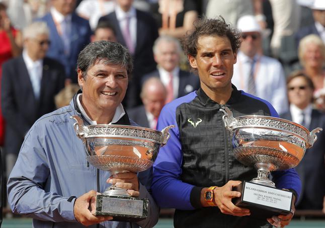 西班牙网球队完胜意大利网球队，纳达尔制霸全场