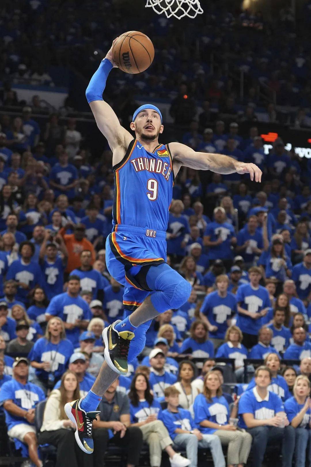 勇士横扫立陶宛男篮，卡鲁索惊艳世界