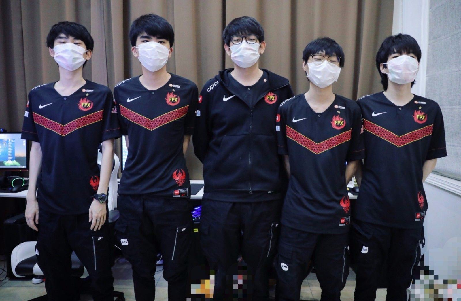 FPX轻取LGD,Zeus三分雨点燃全场的简单介绍 FPX轻取LGD,Zeus三分雨点燃全场的简单介绍