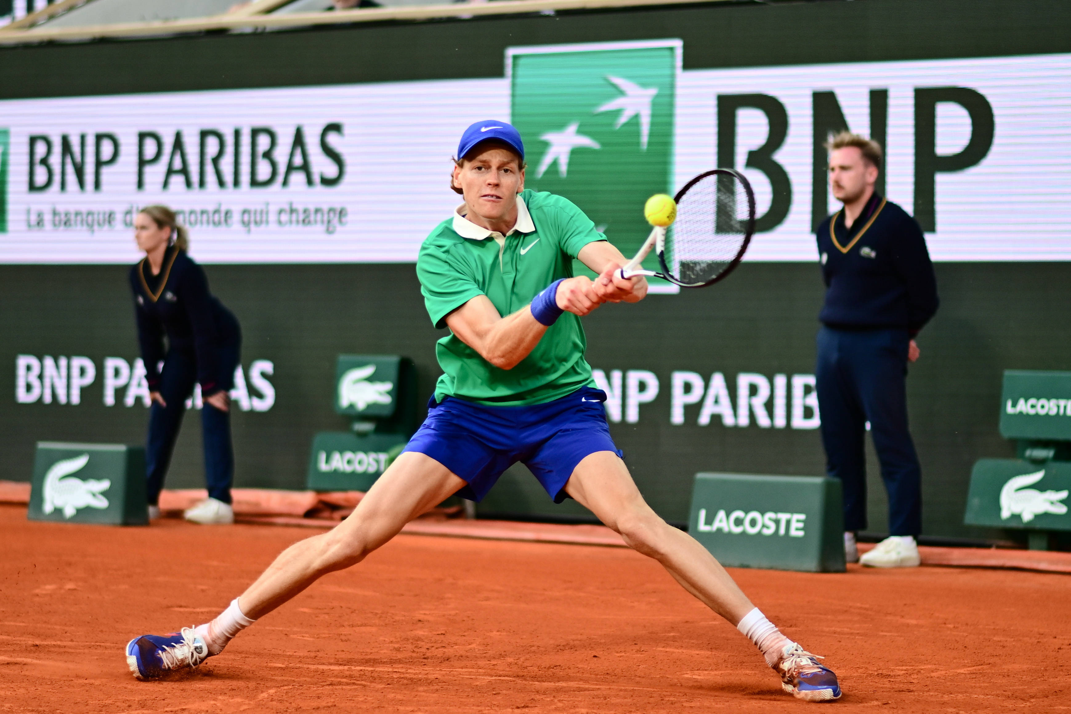 欧洲网球队碾压西班牙网球队，阿尔卡拉斯送出助攻