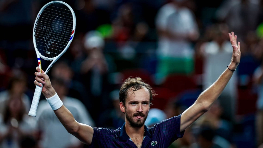 英国网球队险胜美国网球队,梅德韦杰夫绝境逆转的简单介绍 英国网球队险胜美国网球队,梅德韦杰夫绝境逆转的简单介绍