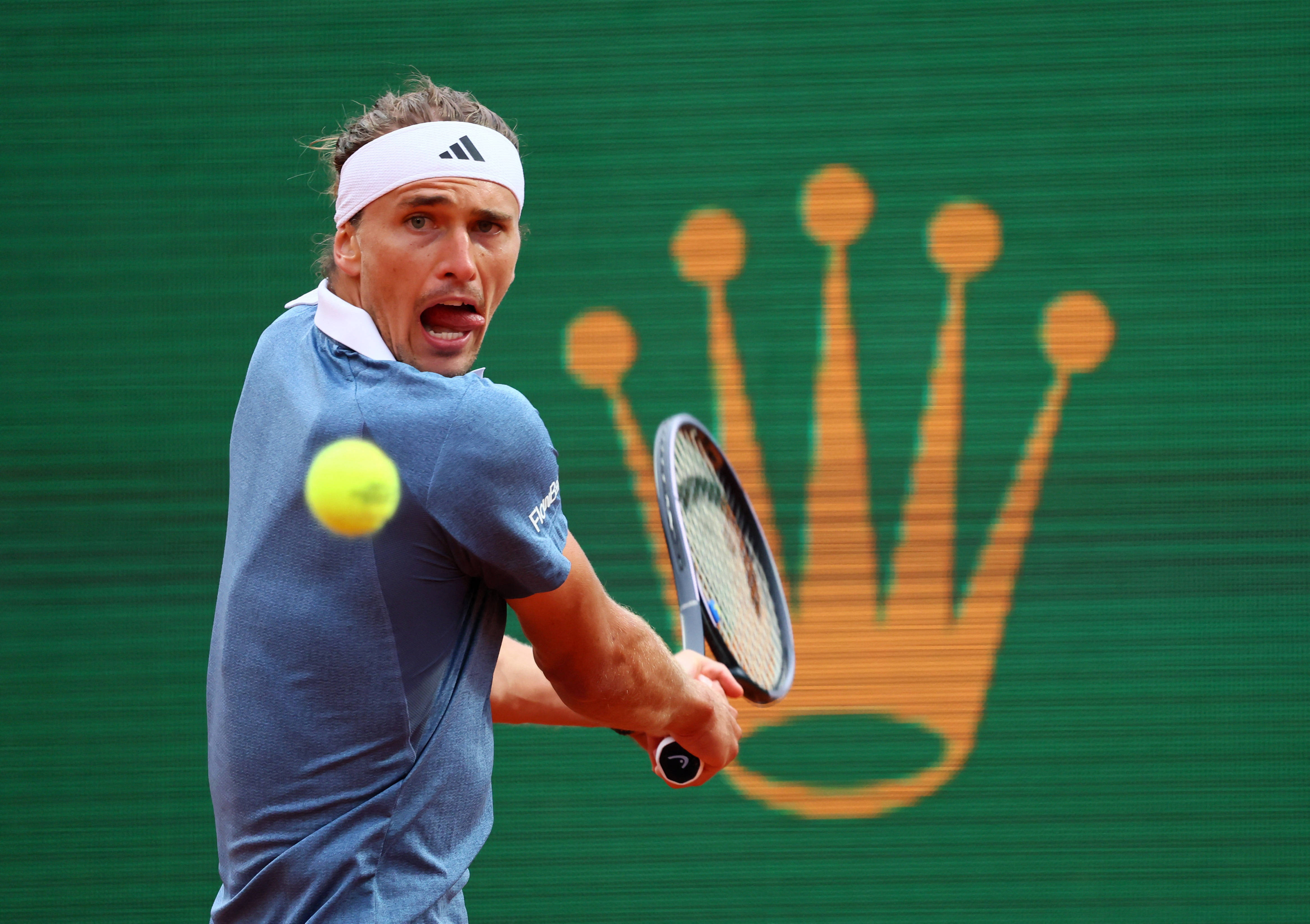 法国网球队险胜日本网球队，兹维列夫绝境逆转