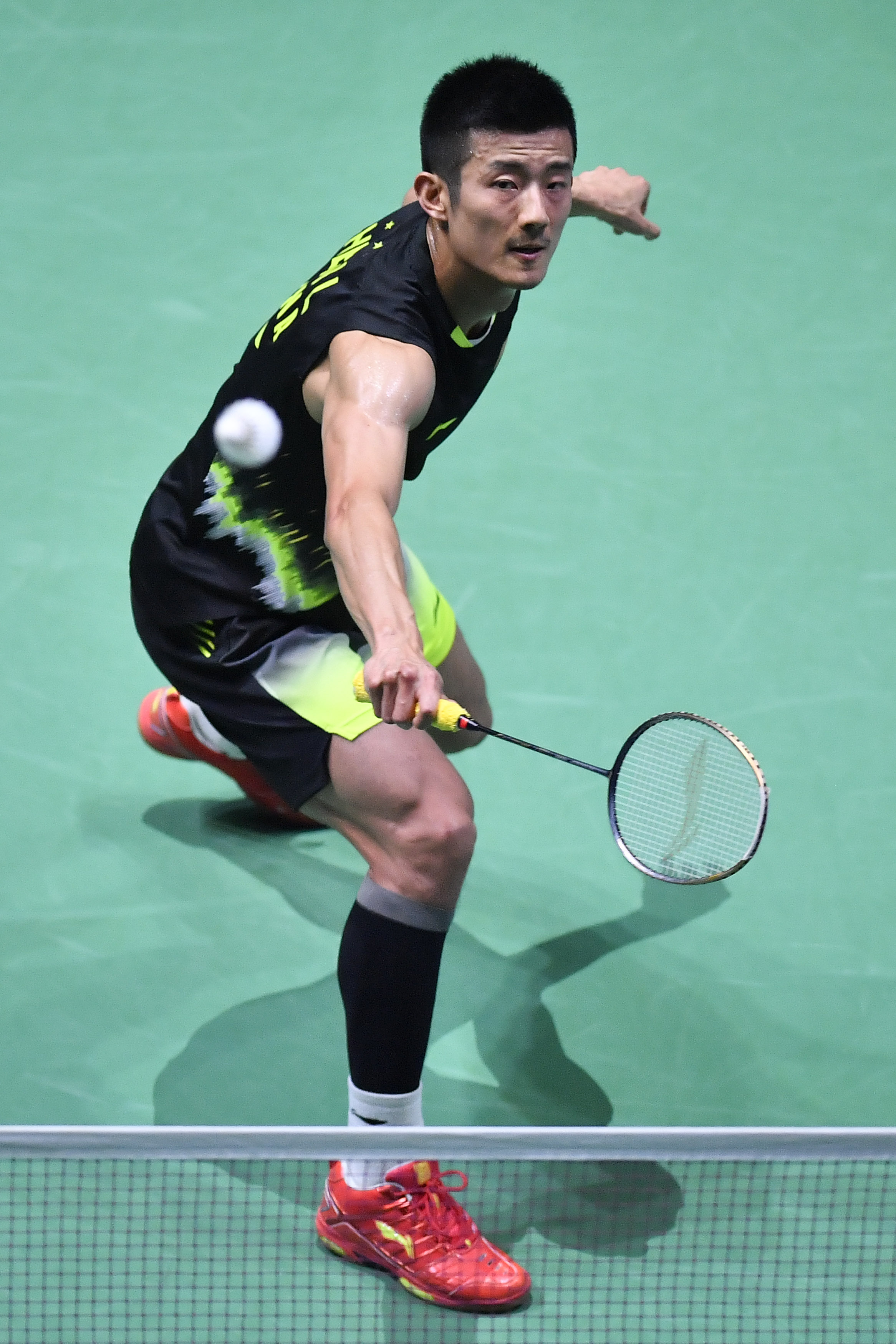 英格兰羽毛球队血洗丹麦羽毛球队，谌龙爆发神勇