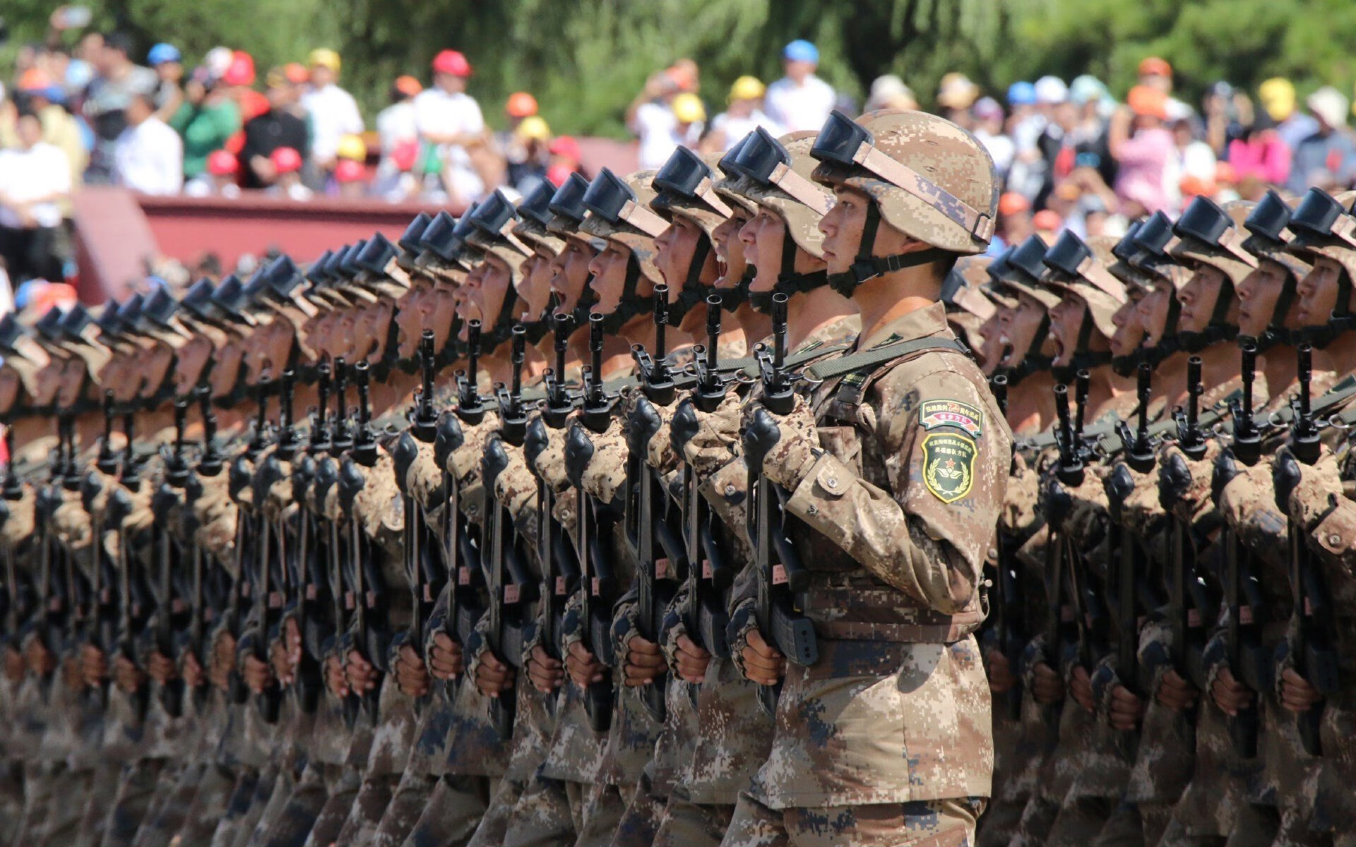 时空裂痕,马丁内利智利战袍加身,平行世界巅峰对决绝杀伊拉克