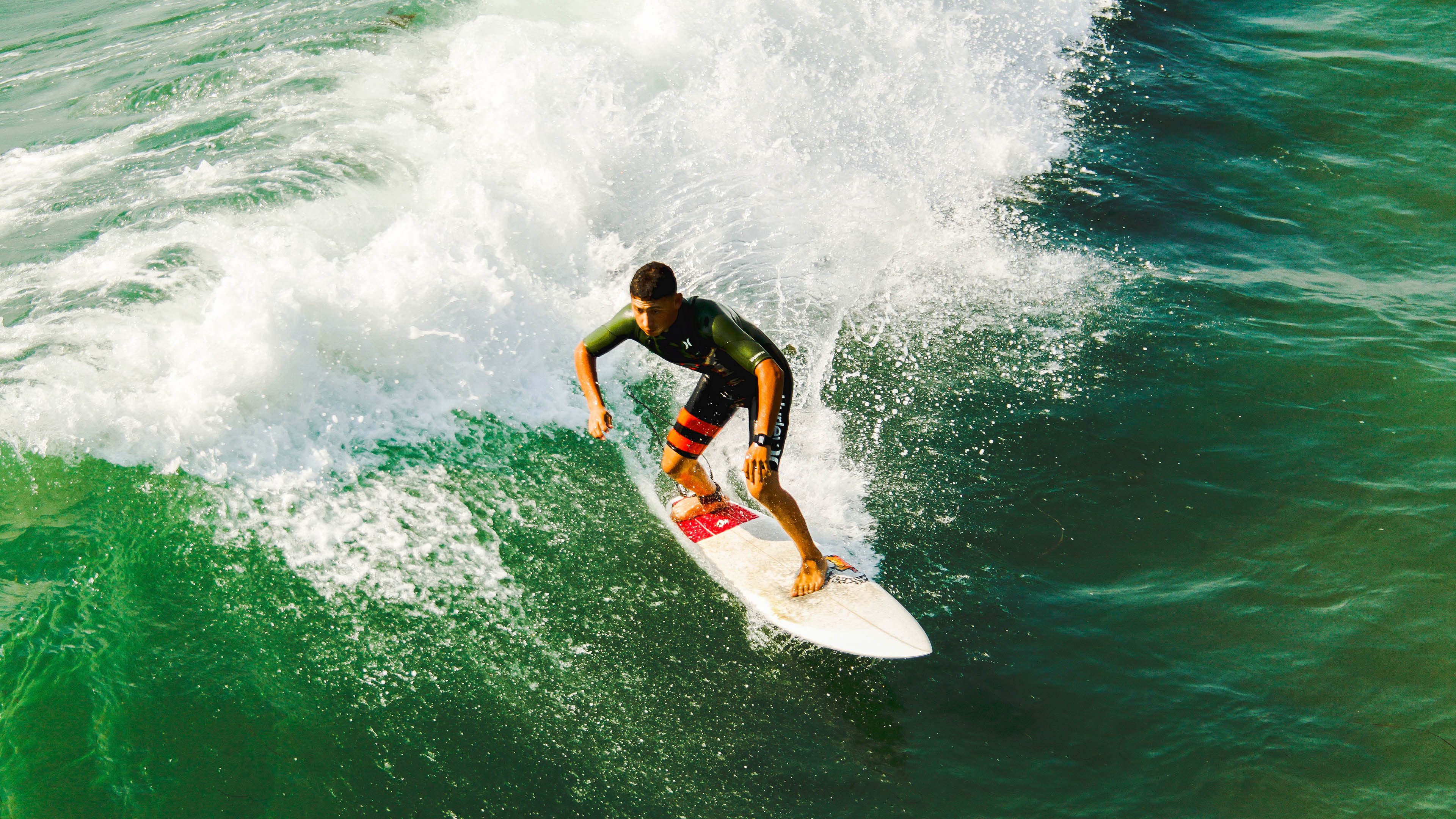 中场之锚,卡塞米罗如何定义现代足球的唯一性