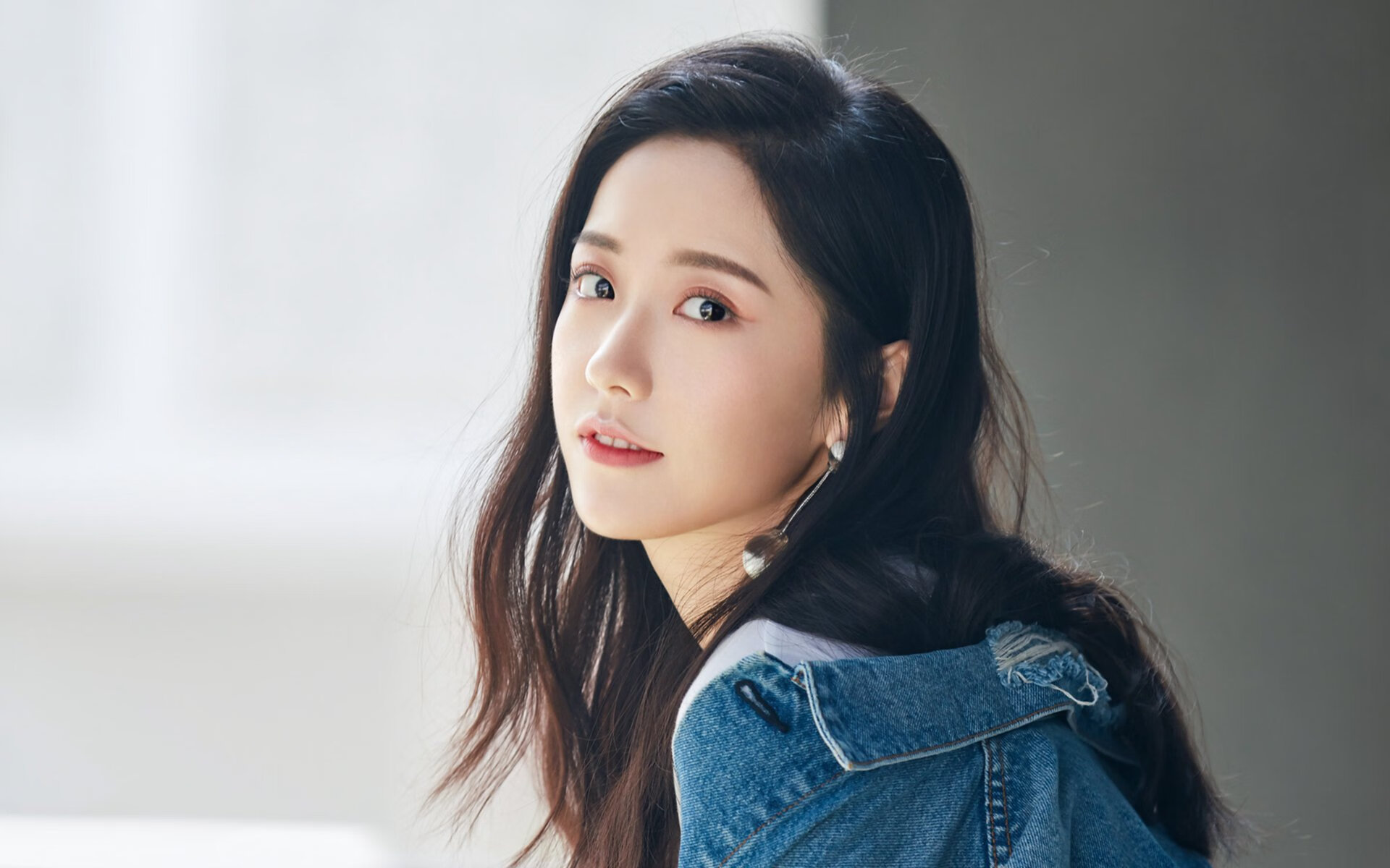 雷霆制霸猛龙，英格拉姆化身关键先生，引爆赛场奇迹