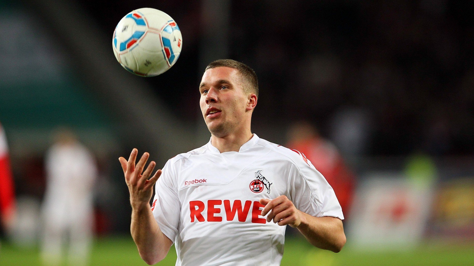 双线战场，萨卡东决式接管，厄瓜多尔强行终结波兰神话